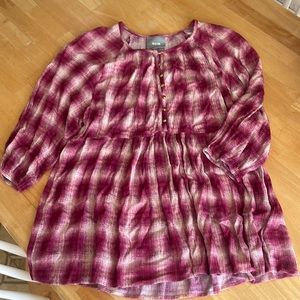 Quarter sleeve like new tunic top